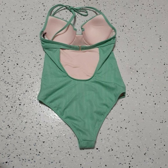 32B Shade & Shore Cabana NWT Swimsuit - Picture 4 of 7